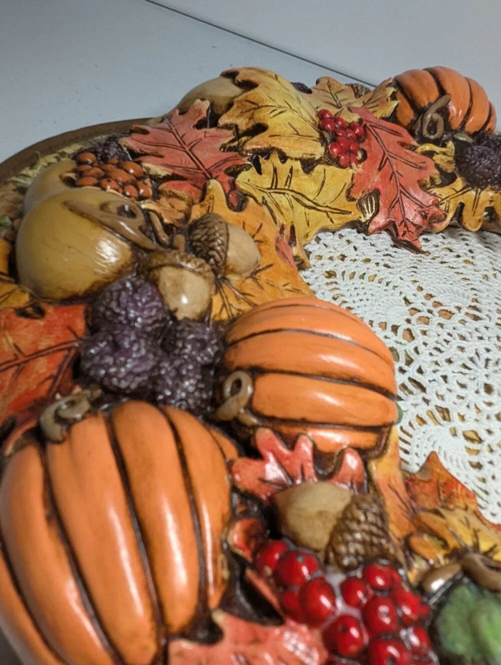 Vintage Ceramic Wreath Fall Decoration Autumn Colors Leaves Pumpkins Corn